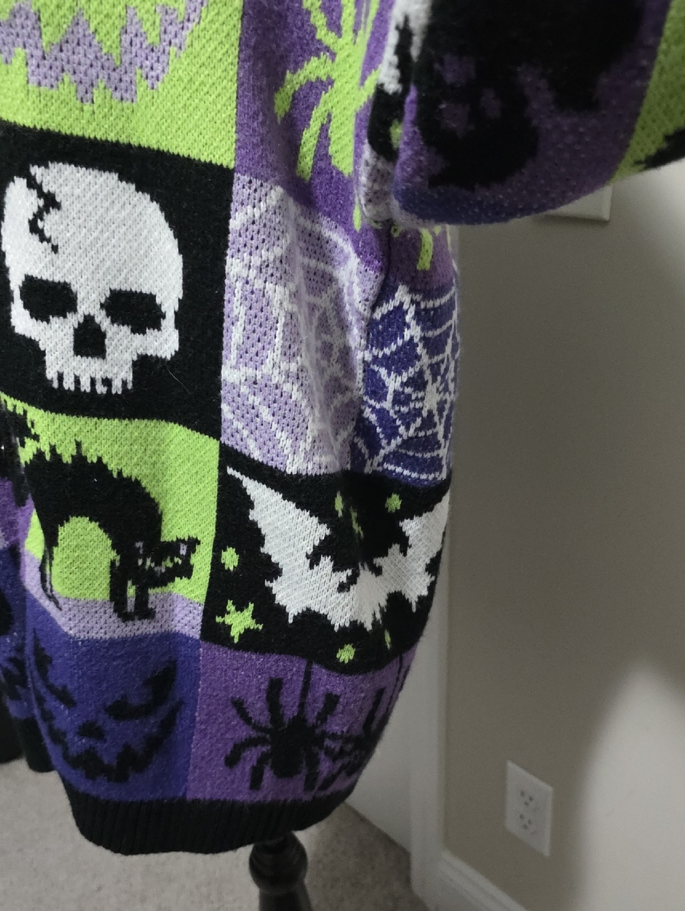 Dolls Kill Trickz N' Treatz Spooked Straight Oversized Knit Halloween Cardi XXS - Picture 7 of 12